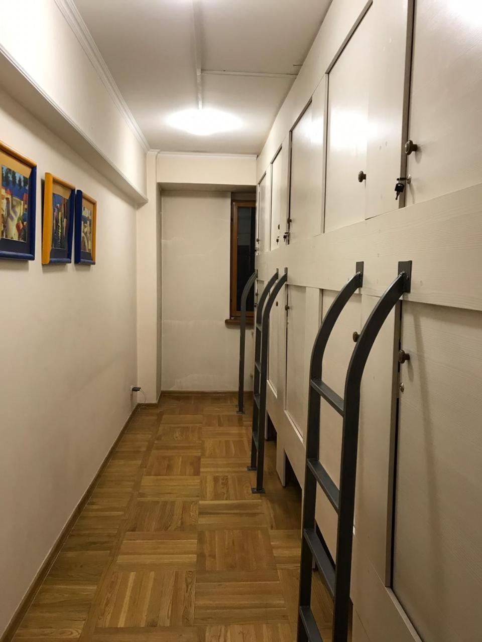 West Point Capsule Hostel Almaty Ngoại thất bức ảnh