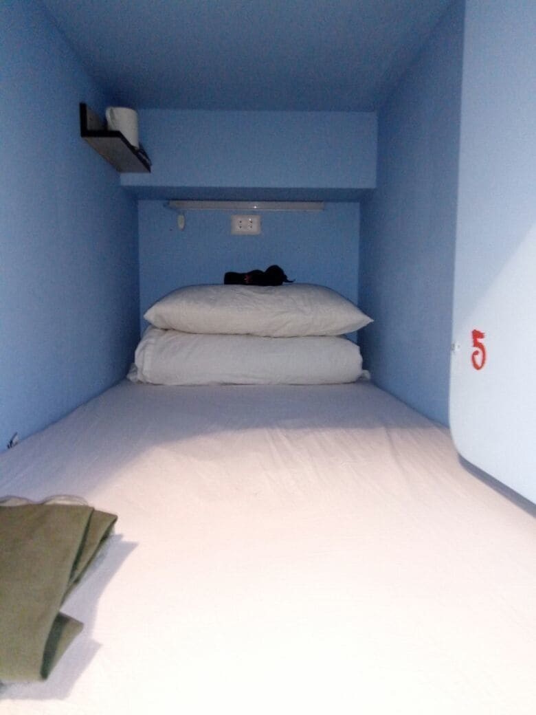 West Point Capsule Hostel Almaty Ngoại thất bức ảnh
