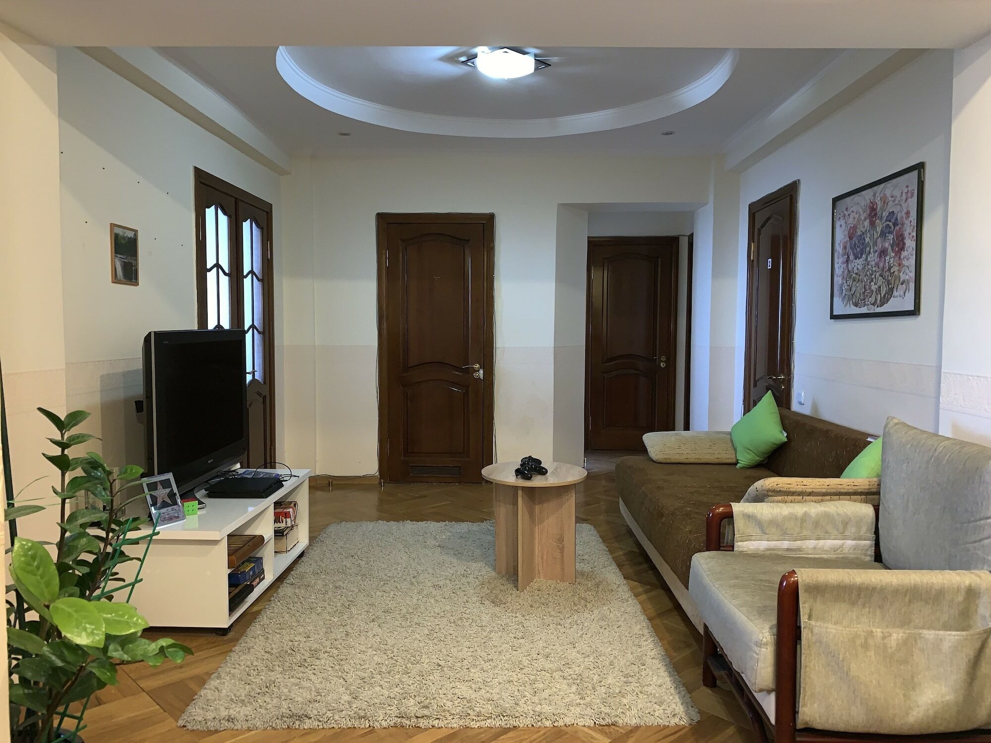 West Point Capsule Hostel Almaty Ngoại thất bức ảnh
